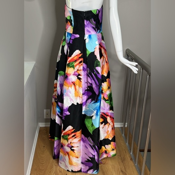 Ellen Tracy Sz 4 Strapless Sweetheart Neck Floral Printed Full Gown - Picture 2 of 8